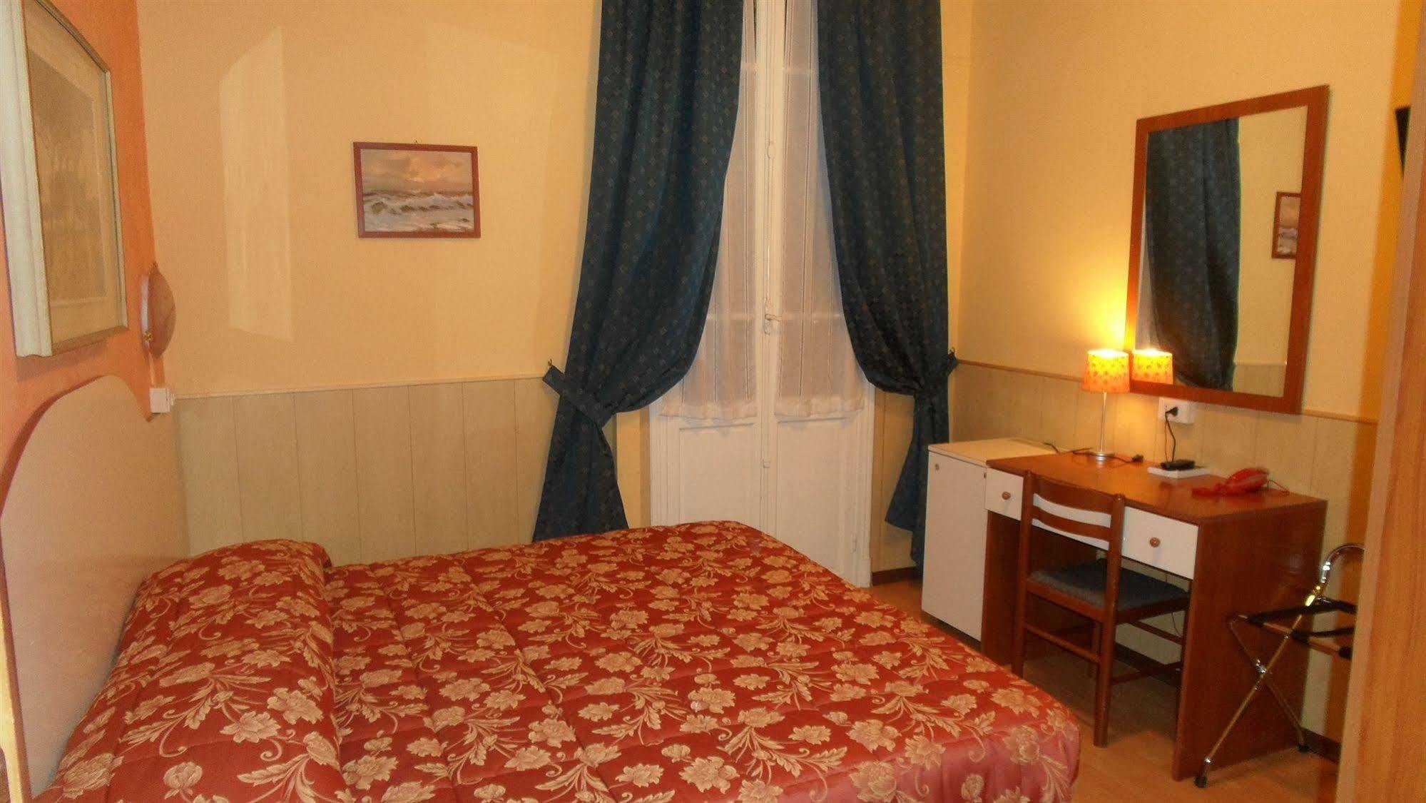 Hotel Corso Sanremo Exteriör bild